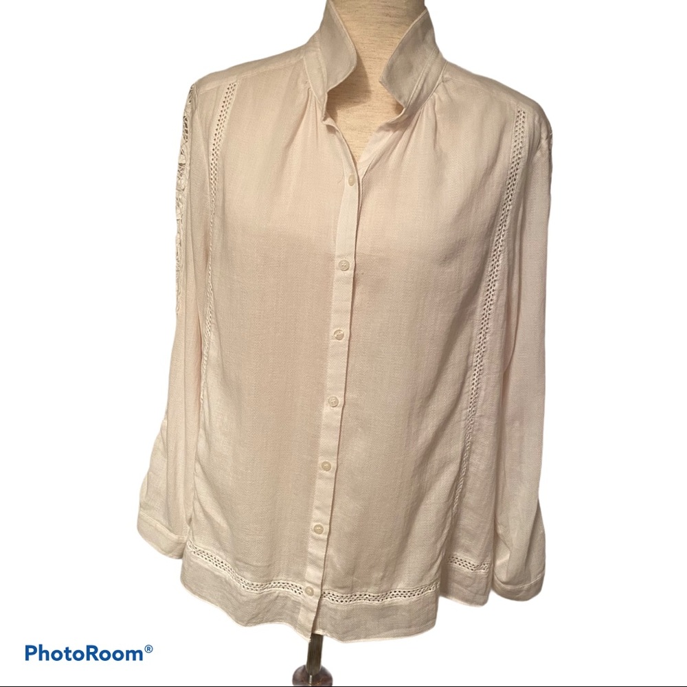 HOLDING HORSES TOP BLOUSE CREAM LACE HIGH LOW HEM Size 10